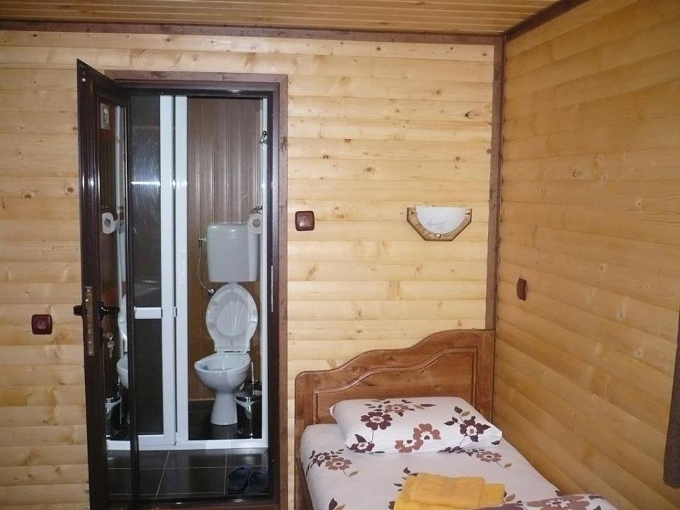 Guest House Chobaka Trigrad Eksteriør billede